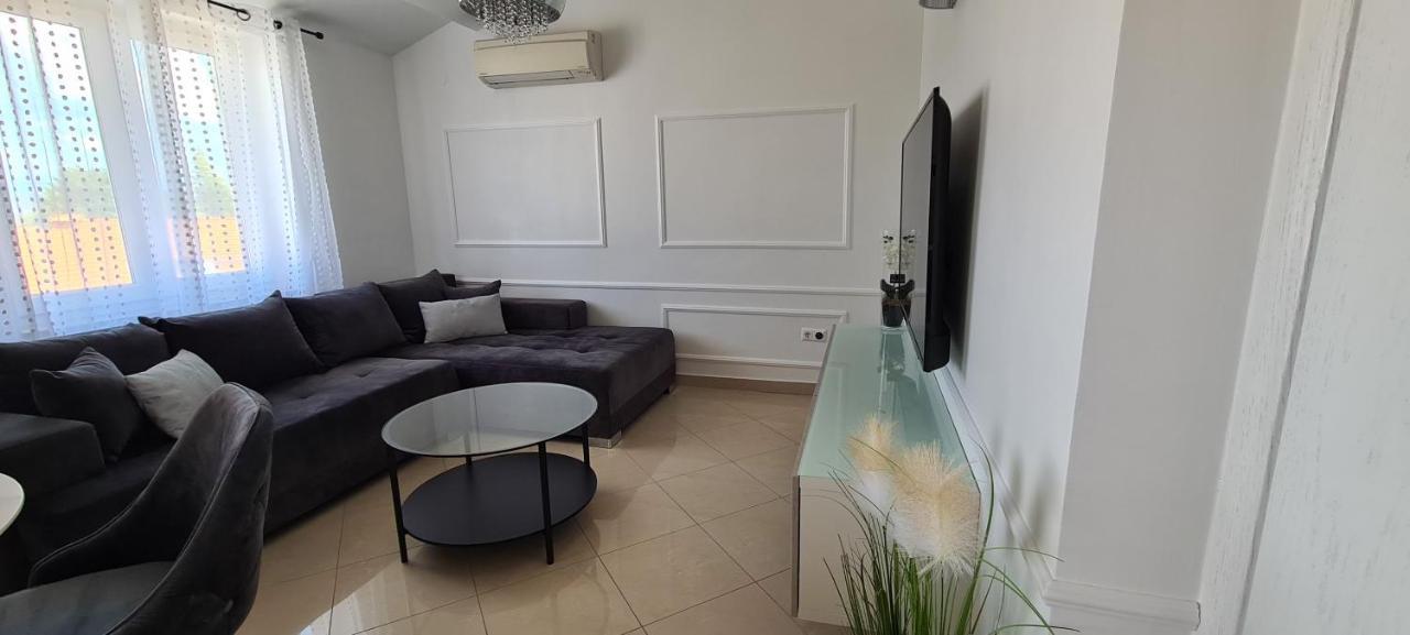 Apartman Moris Malinska Exterior photo